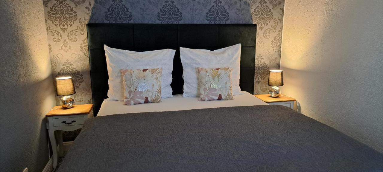 Apartman Sv. Urban Bratislava Ngoại thất bức ảnh